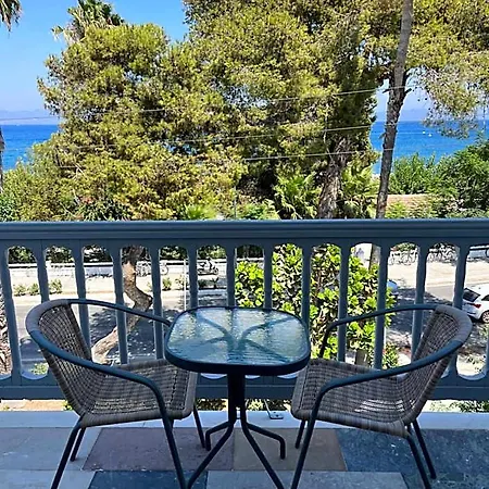 Theodorou Hotel Cos