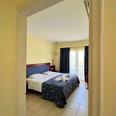 Theodorou Hotel 3*