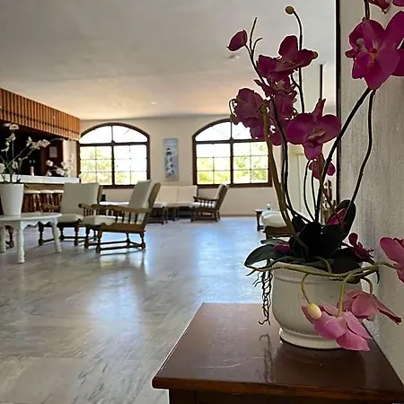 Theodorou Hotel