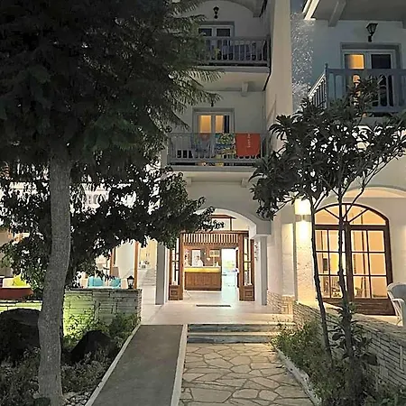 Theodorou Hotel